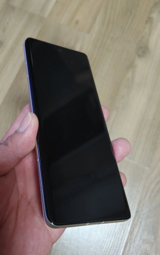 모토로라 edge 50 pro 바닐라 크림 색상 (12gb+256gb) 이미지