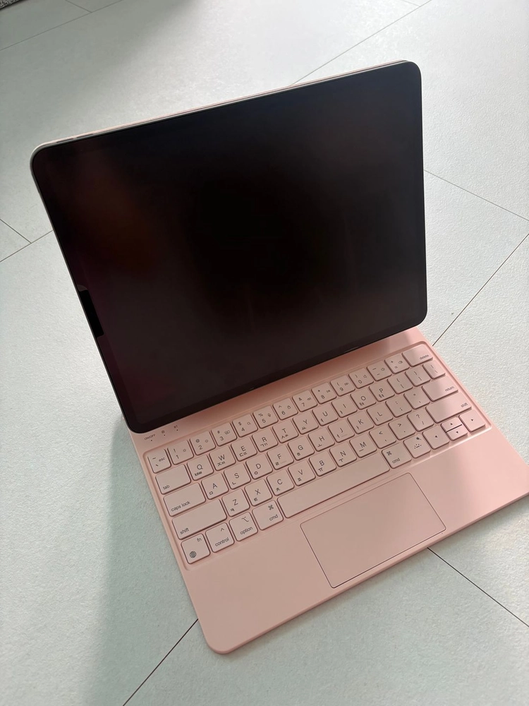 ipad pro 12.9(4세대) 스페이스그레이 256g+애플펜슬+매직키보드 이미지