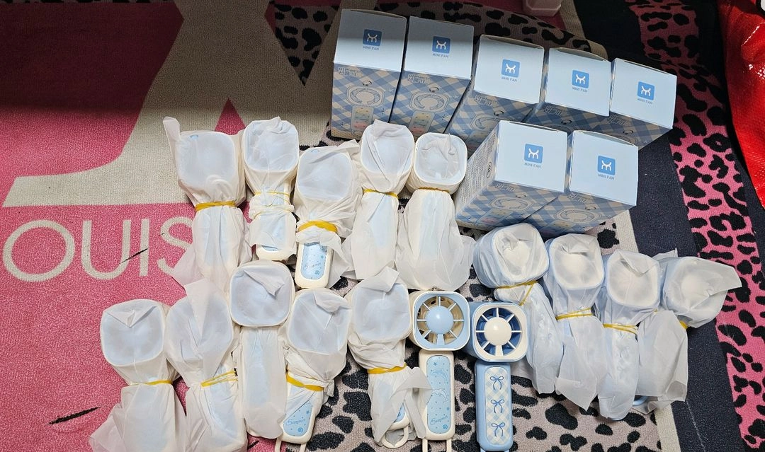 급쳐 개당2천 마린핸디 손 선풍기 휴대용 선풍기 세트 USB 포함 새상품 이미지