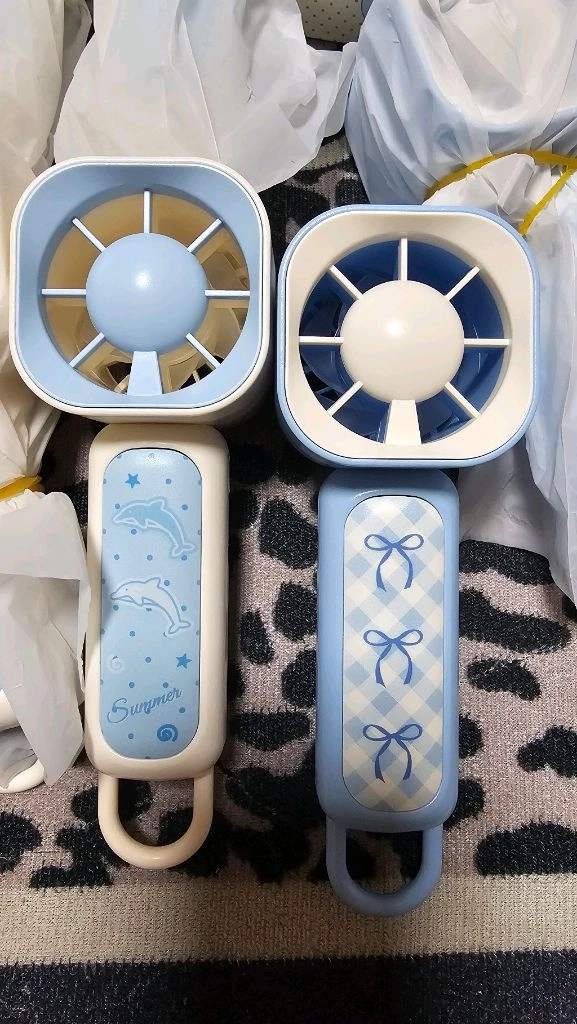 급쳐 개당2천 마린핸디 손 선풍기 휴대용 선풍기 세트 USB 포함 새상품 이미지