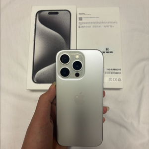 새상품급 아이폰 15pro128GB 화이트 티타늄 (배터리86%) 이미지