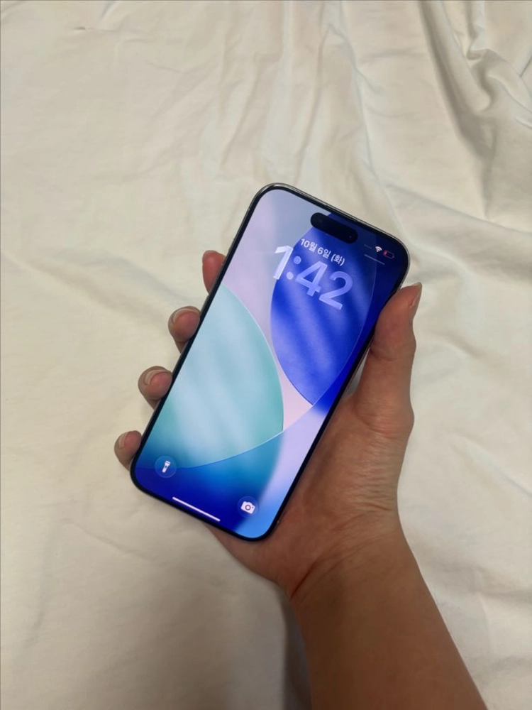 S급 아이폰 15pro256GB 화이트 티타늄 (배터리85%) 이미지