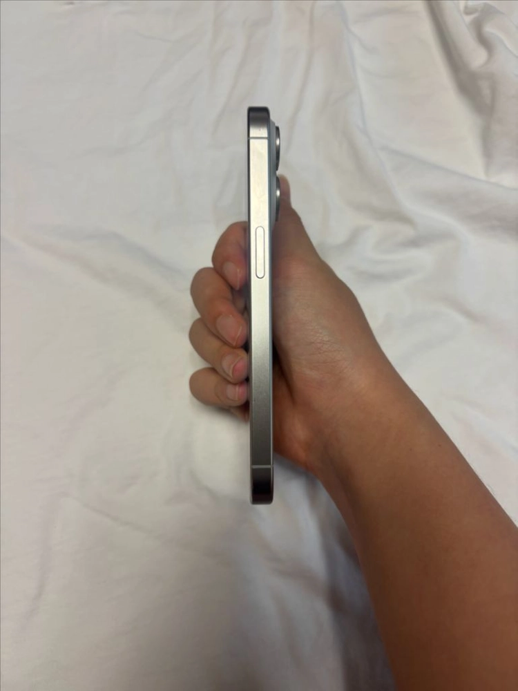 S급 아이폰 15pro256GB 화이트 티타늄 (배터리85%) 이미지