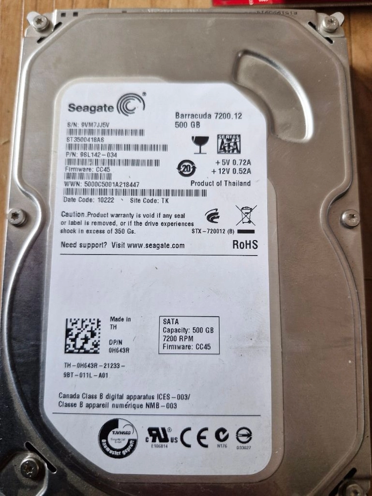 하드디스크 500GB 2개, 라데온 그래픽카드, 메모리카드 3개 이미지