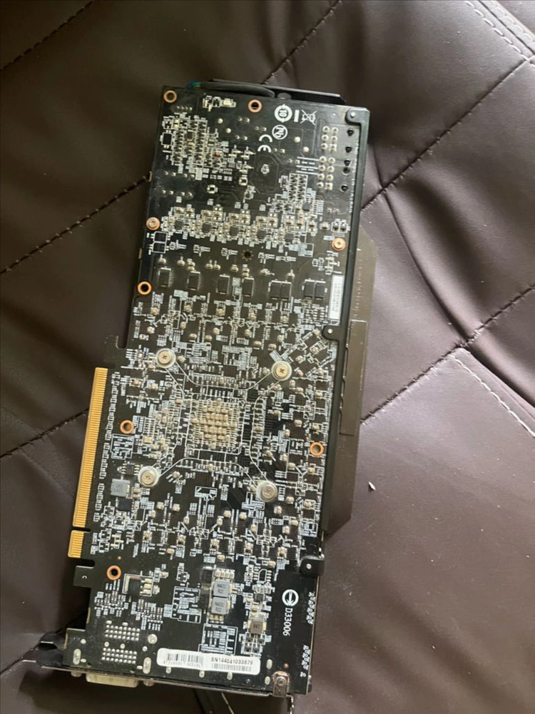 기가바이트 r9 290 4gb 그래픽카드 이미지