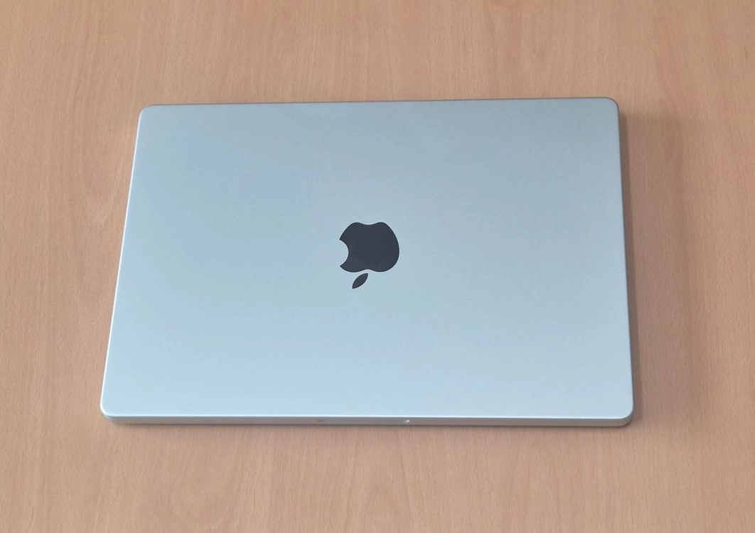 Apple 맥북프로14 M5 Pro 15코어/16GPU MGDN4KH/A 판매합니다 이미지