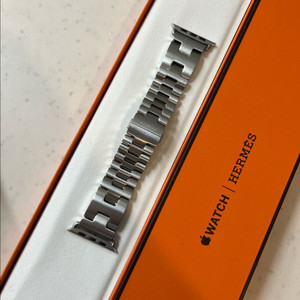 애플워치 에르메스 사티네 그랜드 H 46mm M사이즈 SSS급 이미지