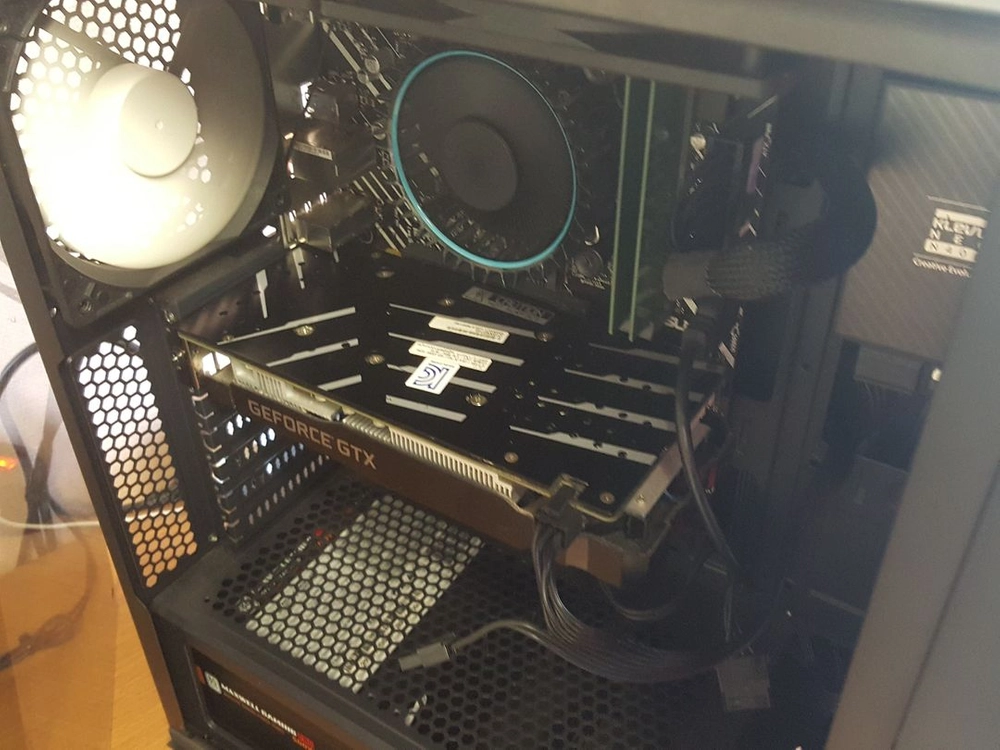 i5 12400 GTX1660 컴퓨터 본체 팝니다 이미지