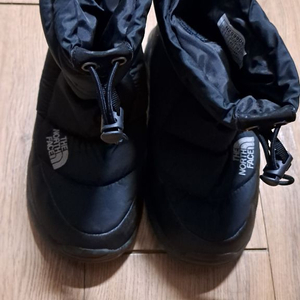 노스페이스 패딩부츠 260 4만원 이미지
