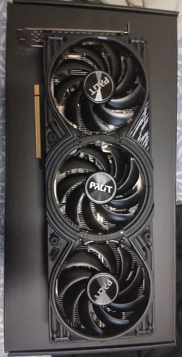 팔릿 지포스 RTX 5070 Ti 게이밍 프로 S 16GB - 안심되는 중고거래