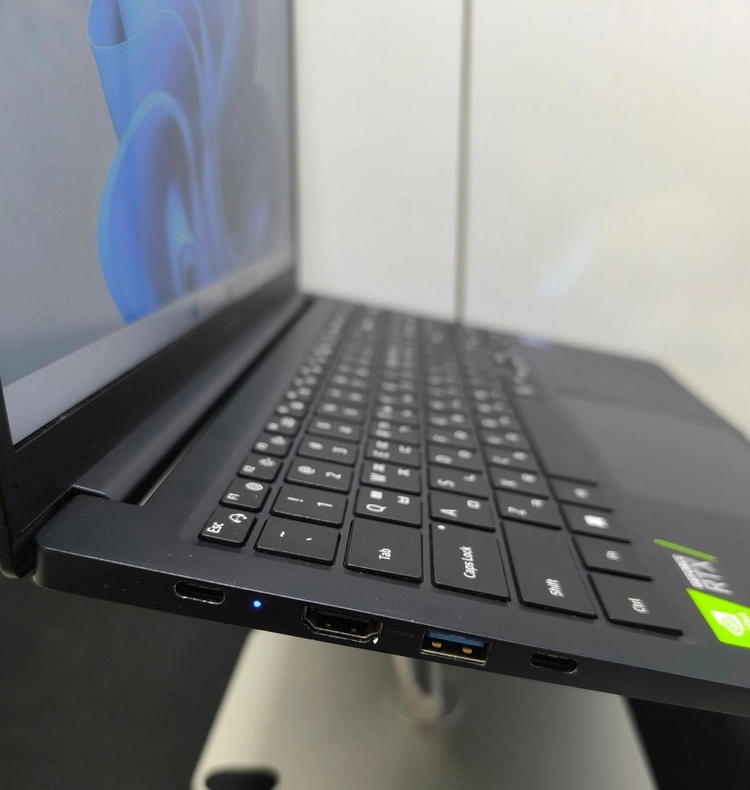 삼성전자 갤럭시북 i7 11세대 RTX 3050 이미지