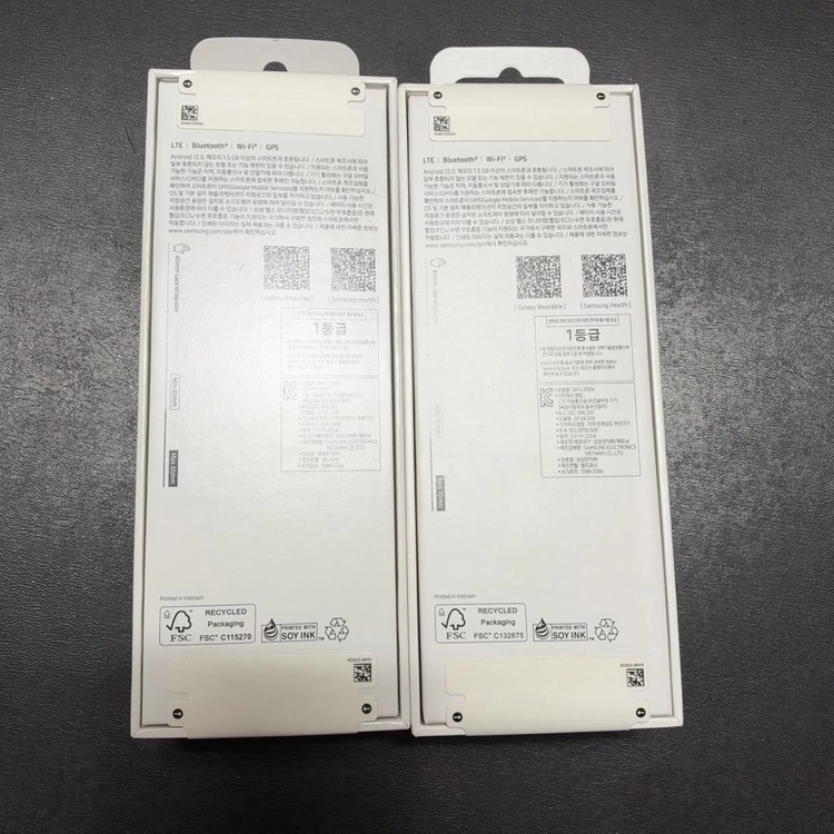 미개봉 갤럭시워치8 40mm 실버 그라파이트 (화이트 블랙) 블루투스 팝니다!! 이미지