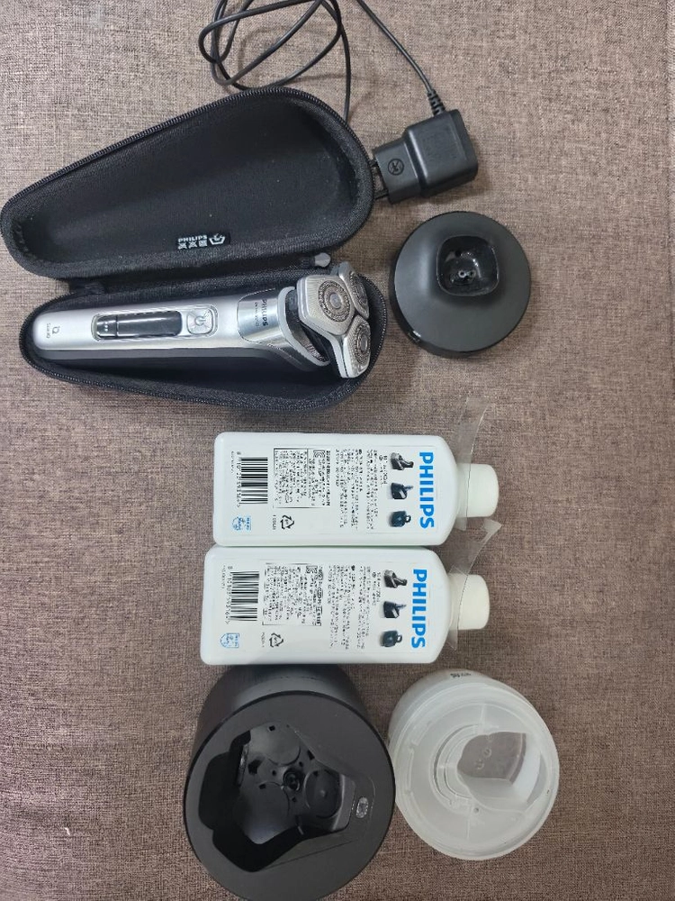 필립스 SkinIQ 9000 S9985 전기면도기 이미지