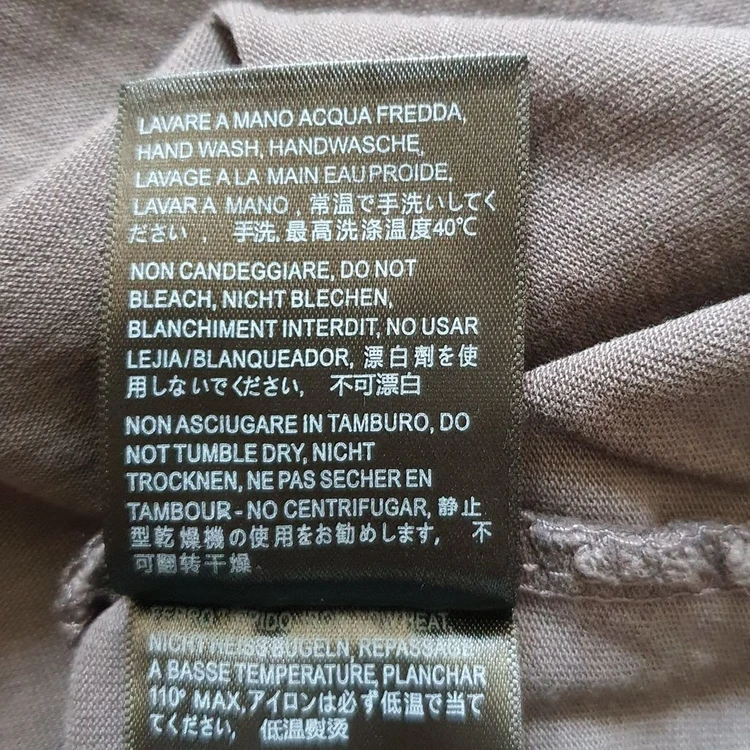 발렌시아가 BALENCIAGA 로고 반팔티 S 써머 티셔츠 여름티 반팔사진에서 보이는 것처럼 깔끔한 디자인의 티셔츠 이미지