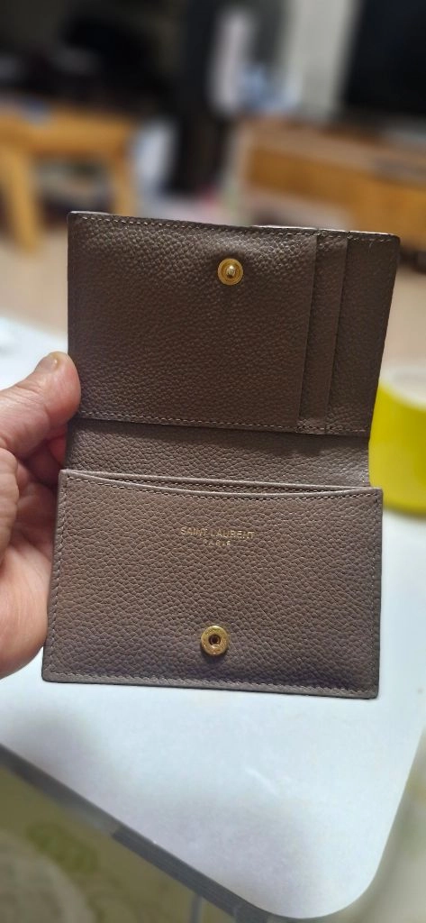 입생로랑 에토프 카드지갑 이미지
