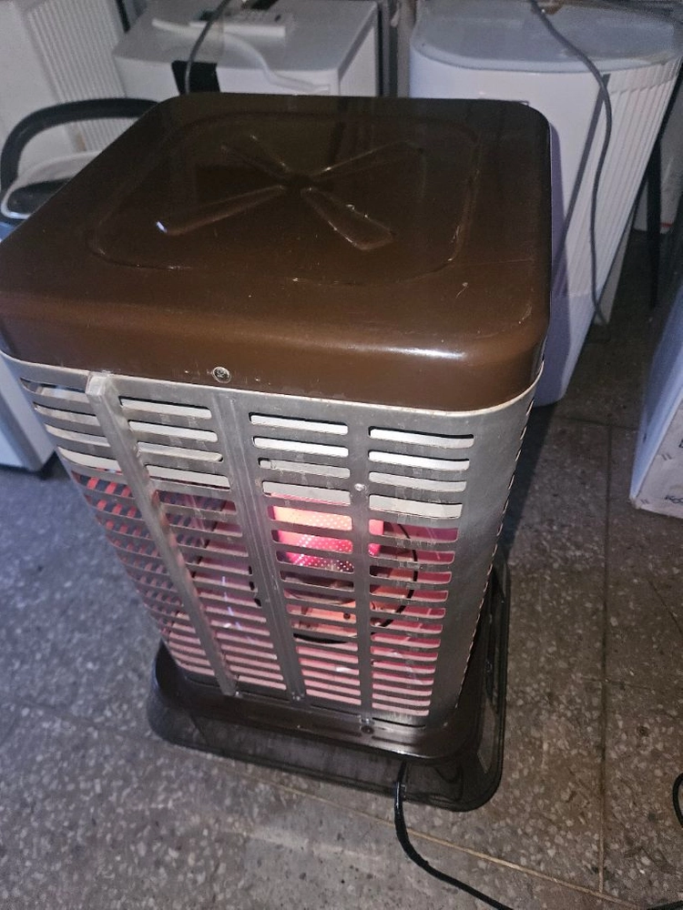 파세코 P-15000F 석유난로 등유난로 로터리난로 팬타입난로 온풍기 열풍기 캠핑난로 석유난로 이미지