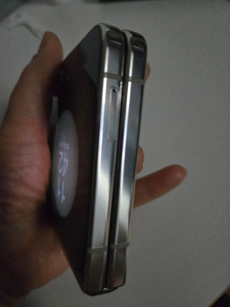 갤럭시Z 플립5 스마트폰 512GB(화이트) 이미지