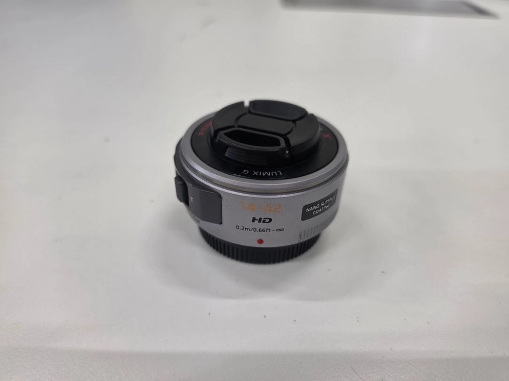 파나소닉 루믹스 14-42mm 전동줌 렌즈 블랙,실버,화이트 3가지 판매합니다 이미지