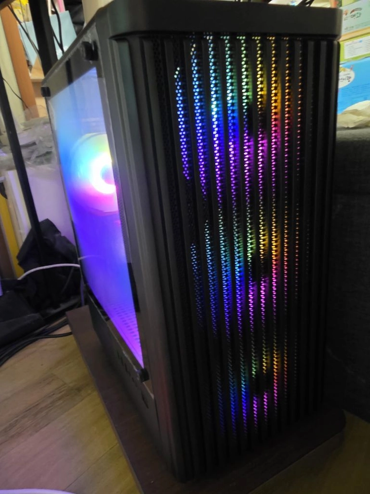 인텔 i5-12400+RTX 2060, DDR5 게이밍 컴퓨터 이미지