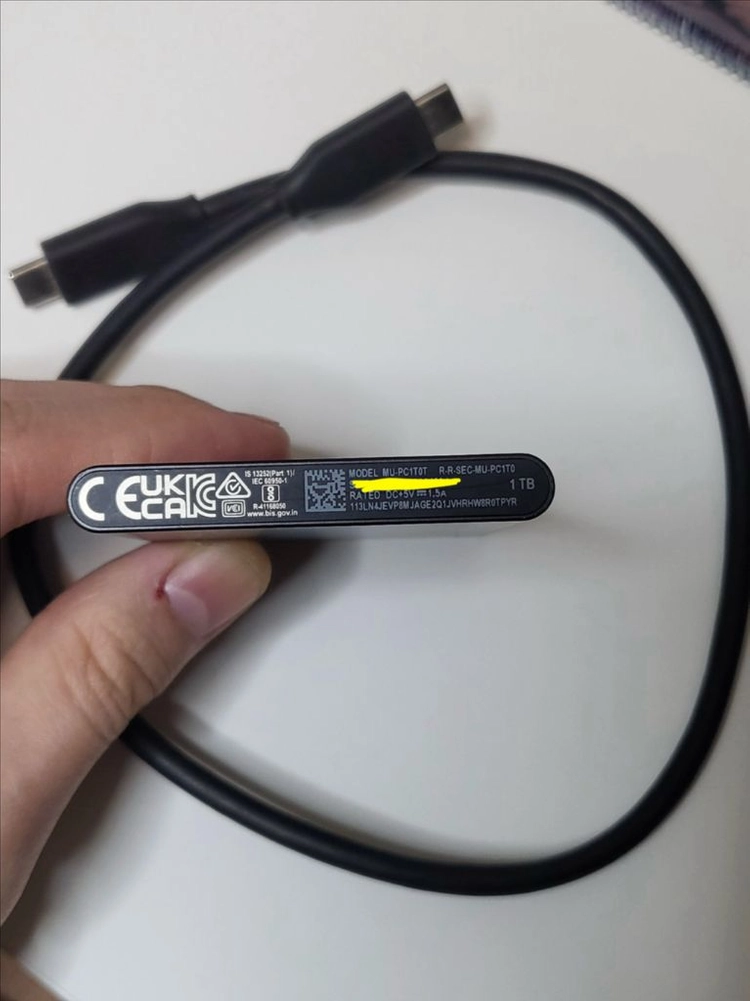 삼성 포터블 SSD T7 1TB 판매합니다. 이미지