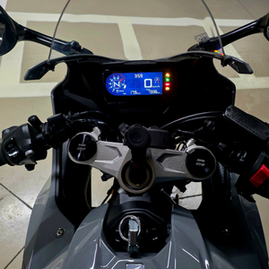 23년 cbr650r 풀튜닝 이미지