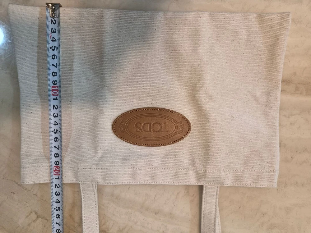 TODS 토즈 아이보리 캔버스 에코백 이미지