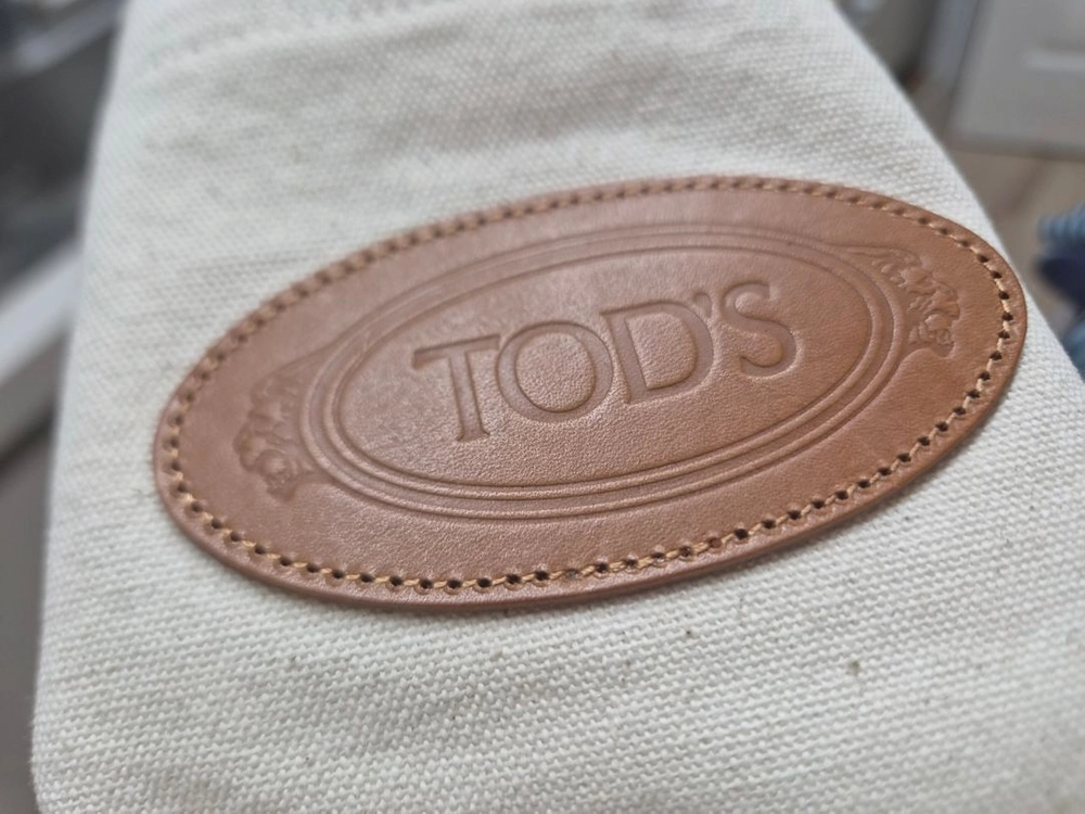 TODS 토즈 아이보리 캔버스 에코백 이미지