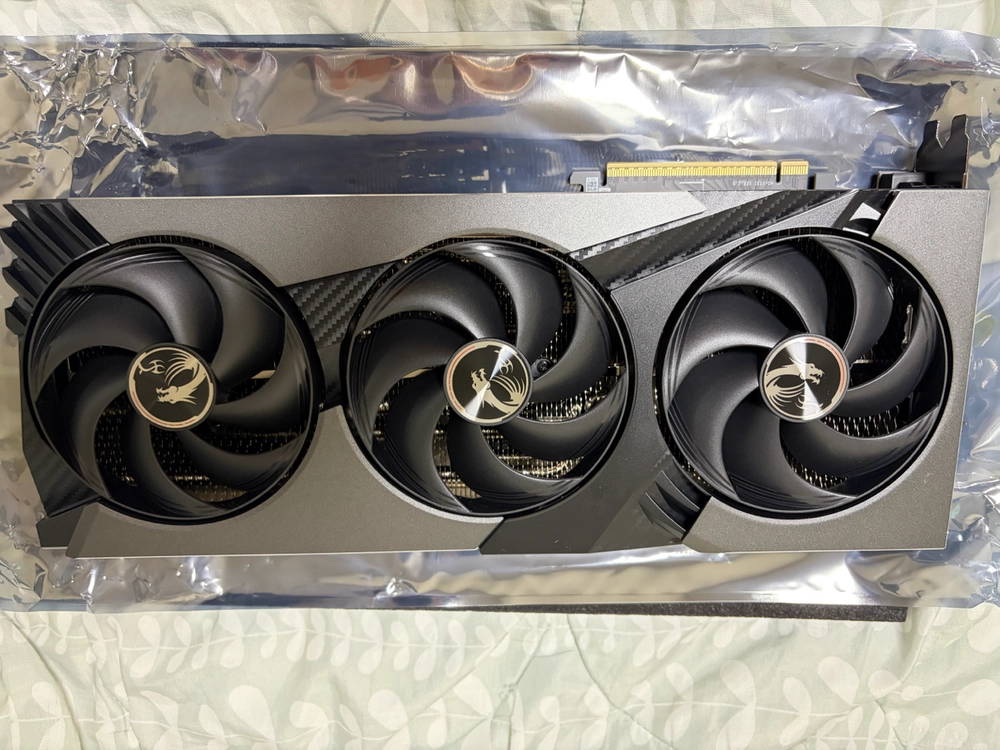 미개봉 단순개봉)MSI RTX 5080 뱅가드 SOC 이미지