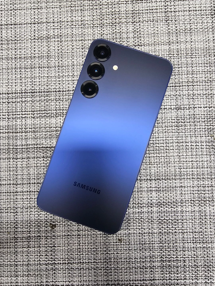 (특SSS급) 갤럭시 S25플러스 512G 네이비 25년 3월개통 액정무기스 대용량폰 70만팝니다@ 이미지