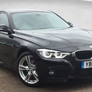 BMW 400m 18인치 휠타이어 이미지
