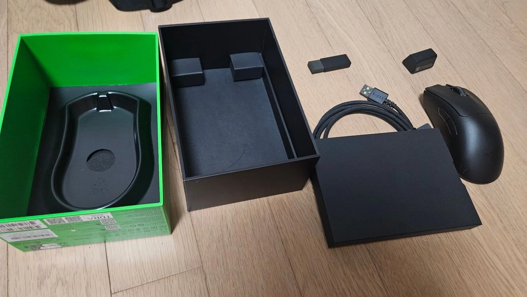 Razer 데스에더 v3 pro 풀박스 이미지