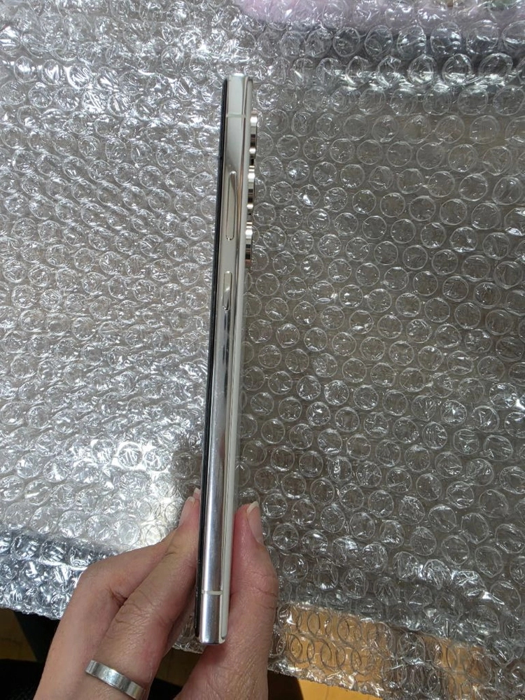 갤럭시 S23 울트라 화이트 512GB 이미지