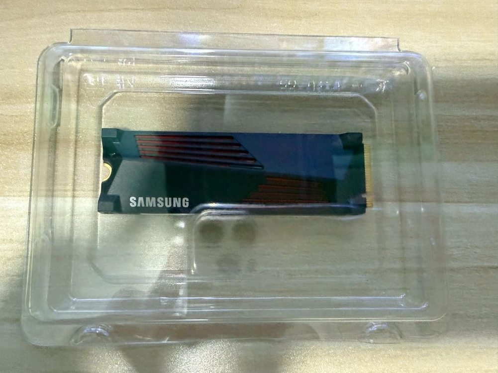 삼성 990 PRO 4TB NVMe M.2 SSD 히트싱크모델 판매합니다 이미지