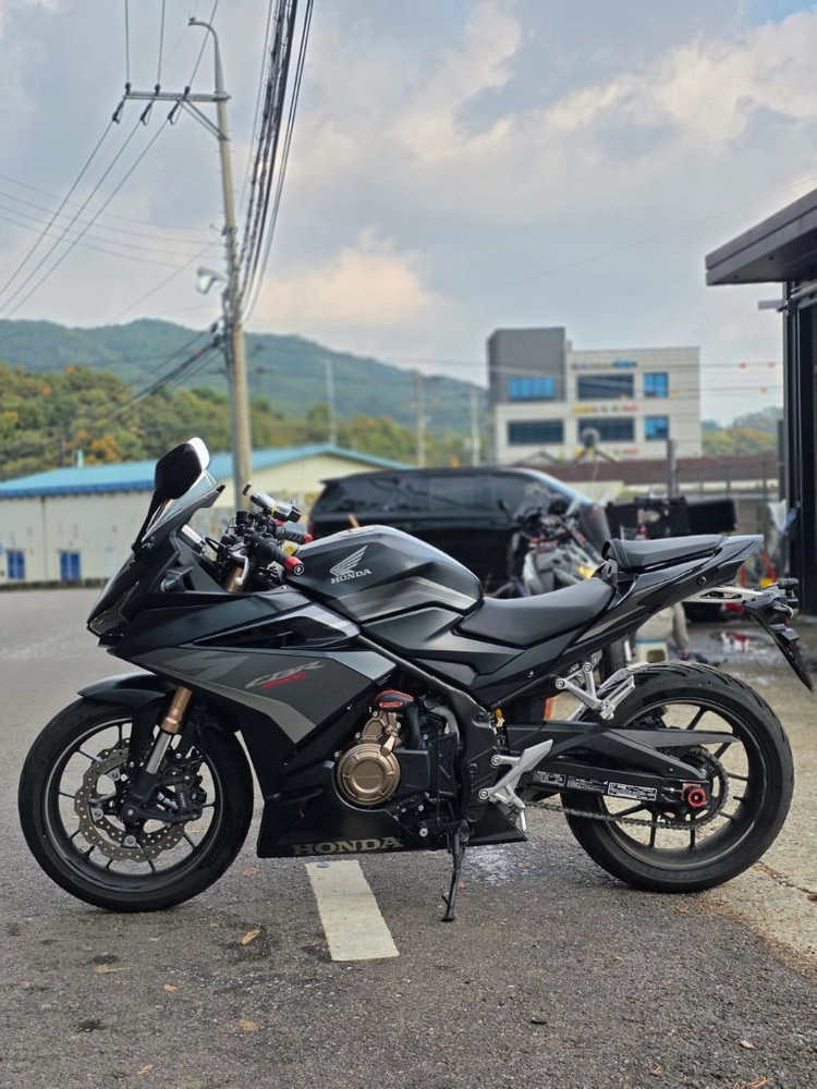 혼다 CBR500R (2023) 이미지