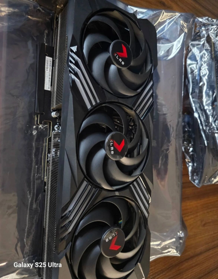 Pny RTX 4080 Super XLR8 16GB 그래픽카드 - 안심되는 중고거래