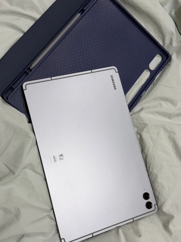 갤럭시탭 s9fe+ 이미지