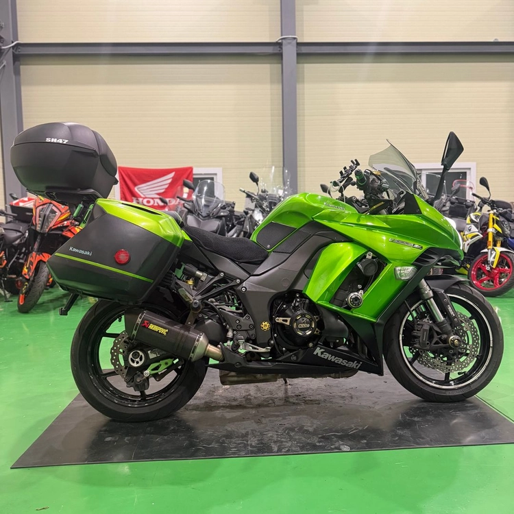 가와사키 z1000sx 14년식 사이드박스 셋팅 준튜닝 바이크 판매합니다 이미지