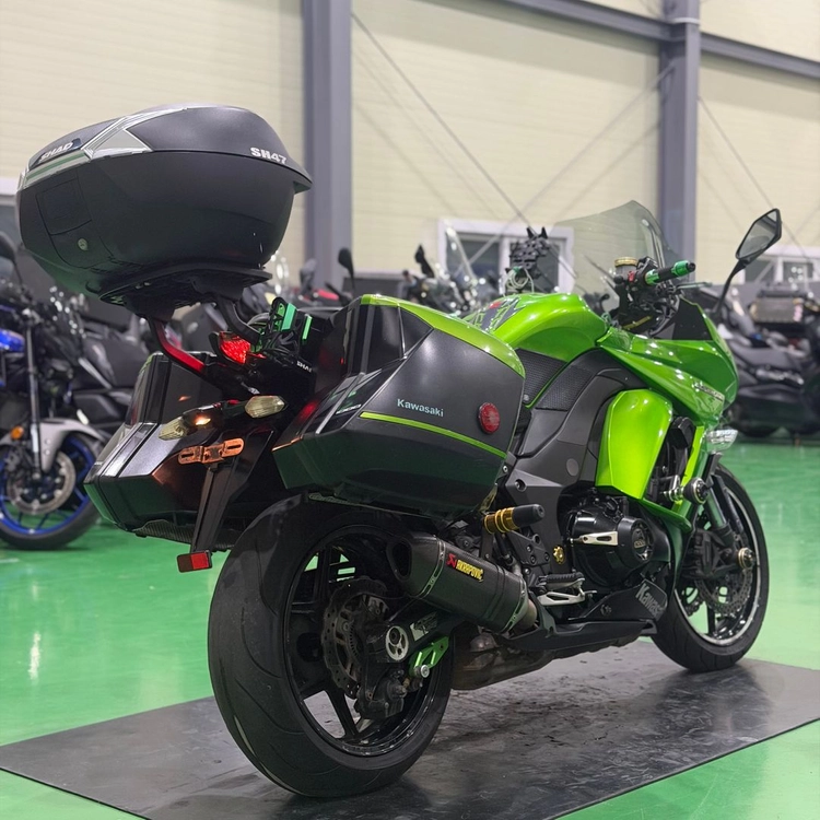 가와사키 z1000sx 14년식 사이드박스 셋팅 준튜닝 바이크 판매합니다 이미지