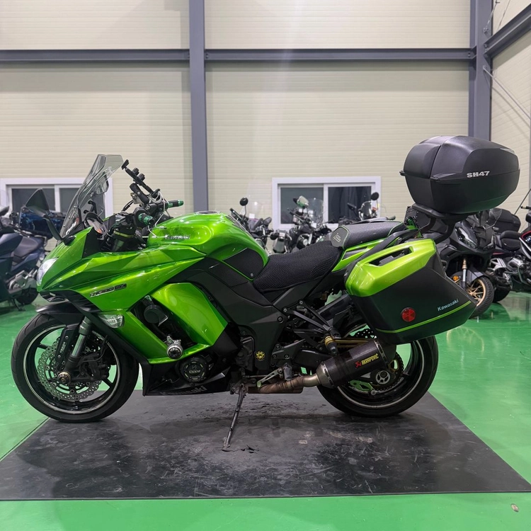 가와사키 z1000sx 14년식 사이드박스 셋팅 준튜닝 바이크 판매합니다 이미지