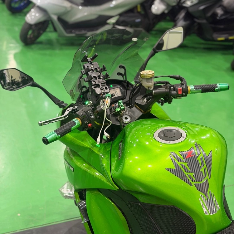 가와사키 z1000sx 14년식 사이드박스 셋팅 준튜닝 바이크 판매합니다 이미지