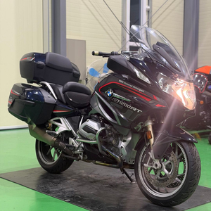 bmw r1200rt 17년식 아크라 구변o 풀튜닝 투어러 바이크 판매합니다 이미지