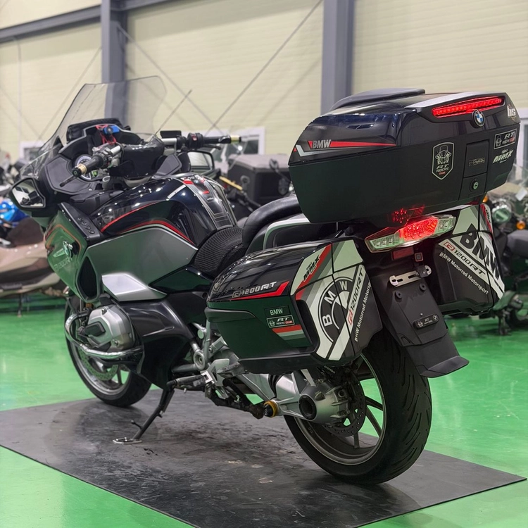 bmw r1200rt 17년식 아크라 구변o 풀튜닝 투어러 바이크 판매합니다 이미지