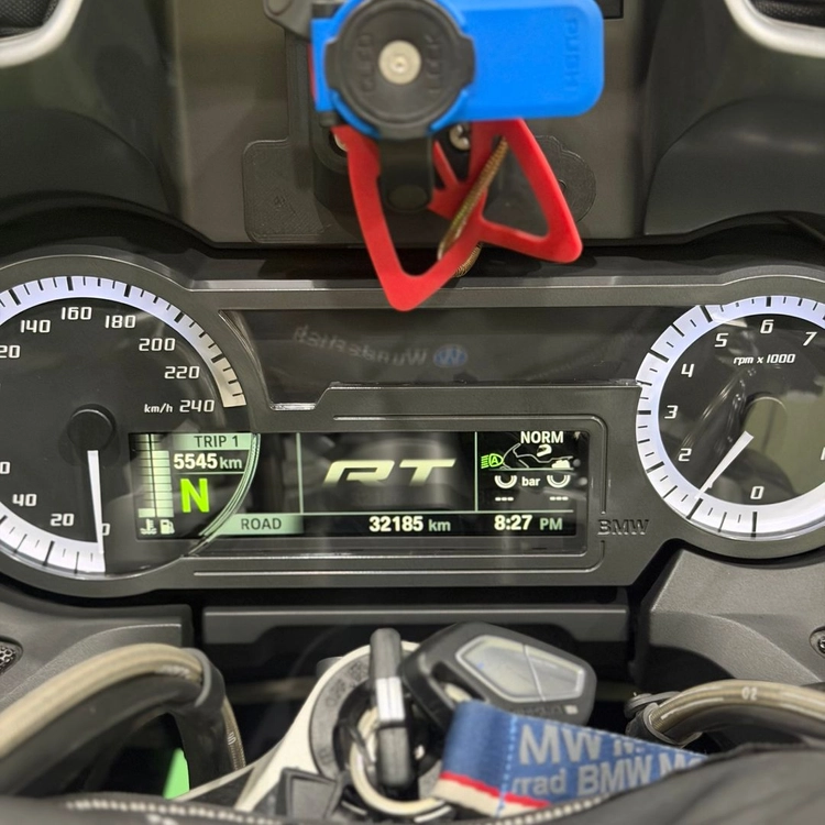bmw r1200rt 17년식 아크라 구변o 풀튜닝 투어러 바이크 판매합니다 이미지