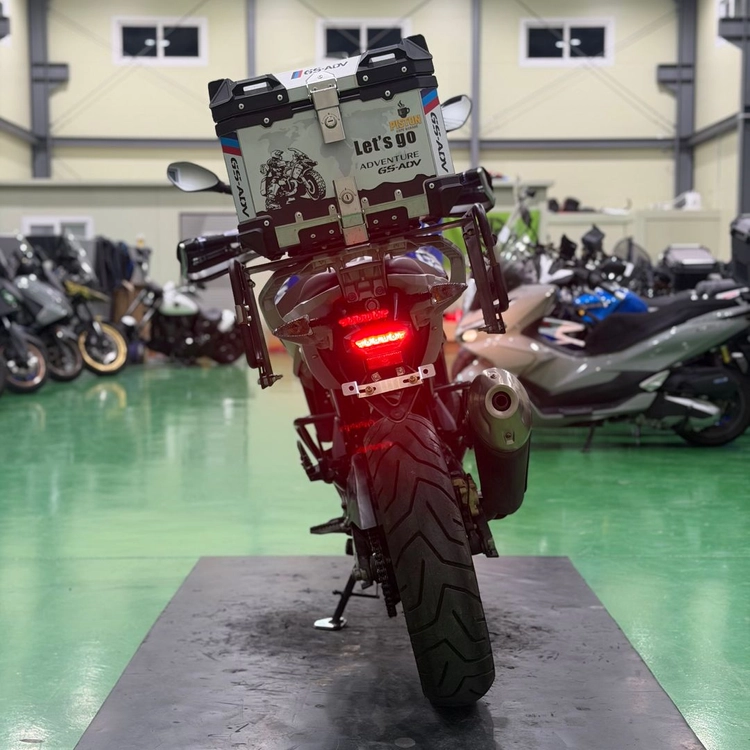 bmw g310gs 18년식 1만키로 상태 좋은 바이크 판매합니다 이미지