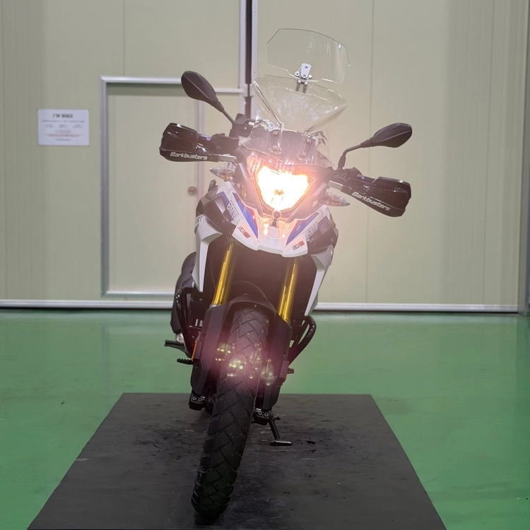 bmw g310gs 18년식 1만키로 상태 좋은 바이크 판매합니다 이미지