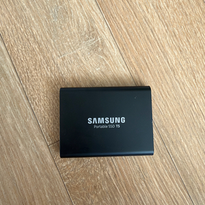 삼성 포터블 SSD T5 1TB 판매합니다 이미지