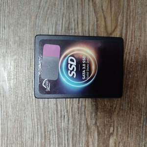 CLOUD 1TB SSD 1550 시간 사용. 거의 새상품 전주시 이미지