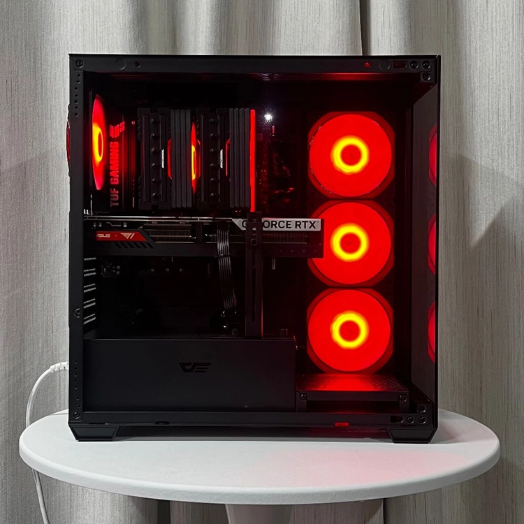 7800X3D 5070 ASUS T1 게이밍 컴퓨터 본체 이미지
