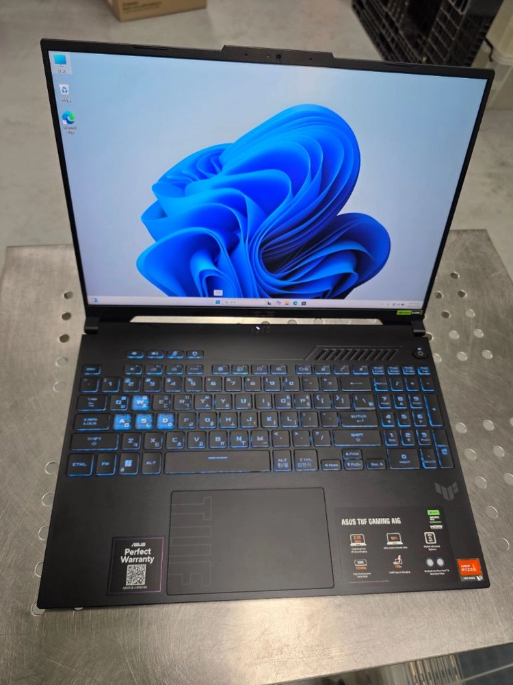 초S급 ASUS 16인치 게이밍 노트북 R9 7940hx 32램 RTX4070 SSD 1테라 이미지