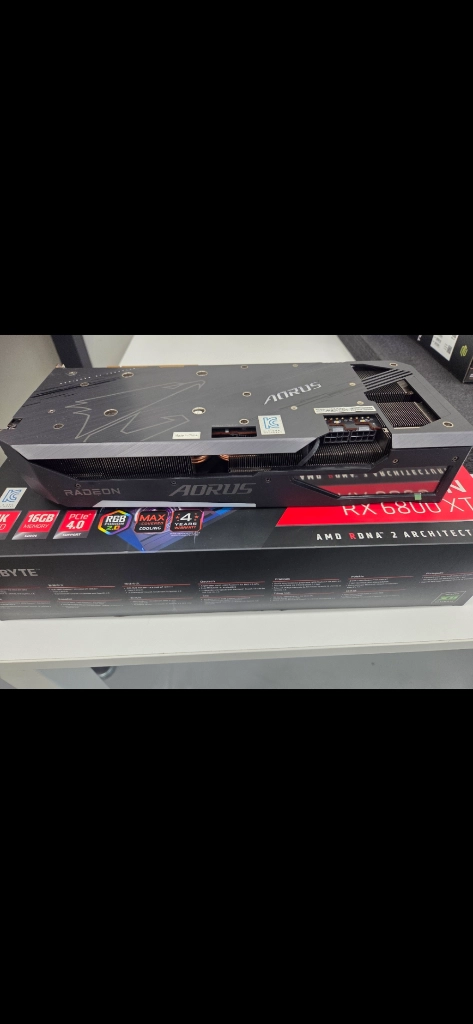 라데온 어로스 마스터 RX 6800xt 팝니다 이미지